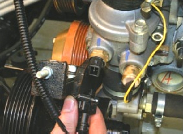 Замена датчиков системы управления двигателем УАЗ Патриот