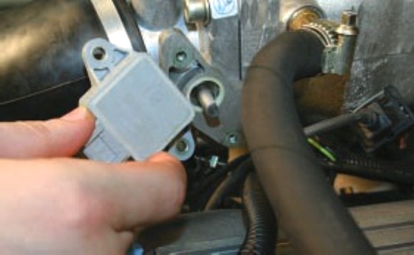Замена датчиков системы управления двигателем УАЗ Патриот