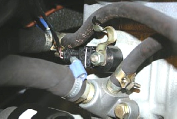 Замена датчиков системы управления двигателем УАЗ Патриот