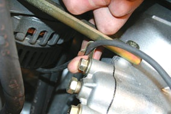 Замена датчиков системы управления двигателем УАЗ Патриот