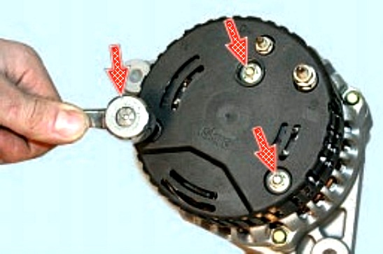 Проверка и замена щеток генератора автомобиля УАЗ Патриот