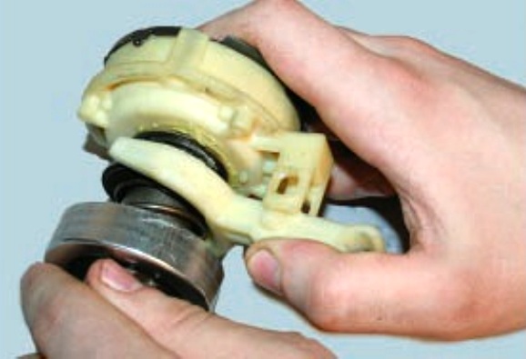 Снятие и ремонт стартера УАЗ Патриот