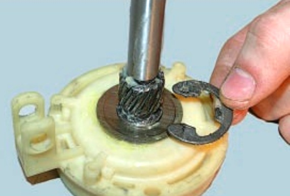 Снятие и ремонт стартера УАЗ Патриот