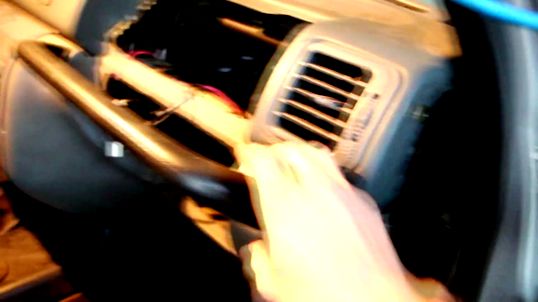 Снятие и установка панели приборов автомобиля УАЗ Патриот