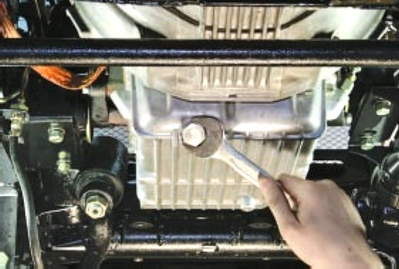 Замена масла и фильтра двигателя УАЗ Патриот