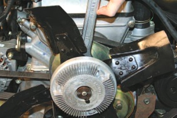 Снятие и установка вязкостной муфты 