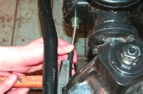 Замена продольной штанги УАЗ Патриот