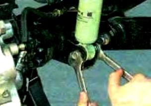 Замена продольной штанги УАЗ Патриот