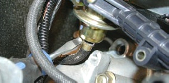 Снятие топливной рампы УАЗ Патриот