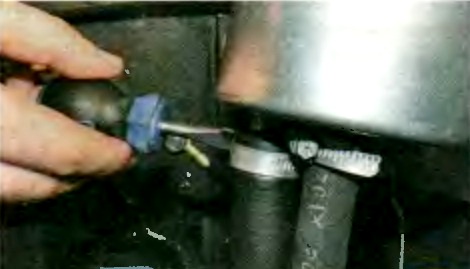 Как заменить элементы ГУР автомобиля УАЗ Патриот