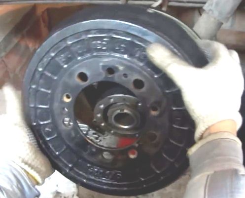 Замена тормозного барабана УАЗ Патриот