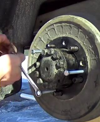 Замена тормозного барабана УАЗ Патриот