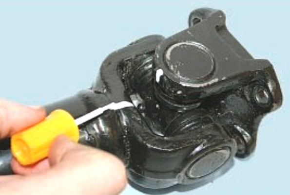 Замена крестовин карданной передачи УАЗ