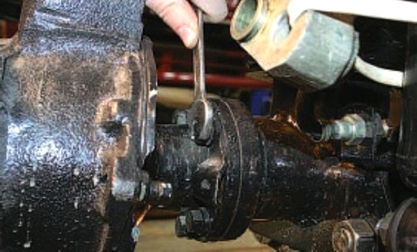 Замена сальника передней ступицы УАЗ