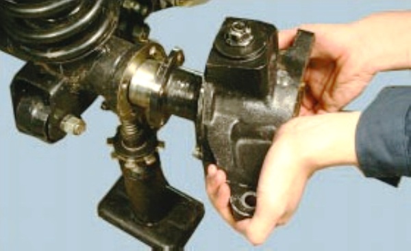 Замена сальника передней ступицы УАЗ