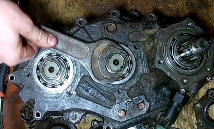Разборка раздаточной коробки УАЗ