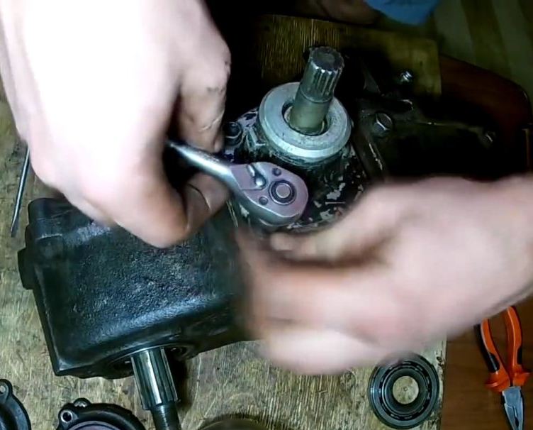 Разборка раздаточной коробки УАЗ