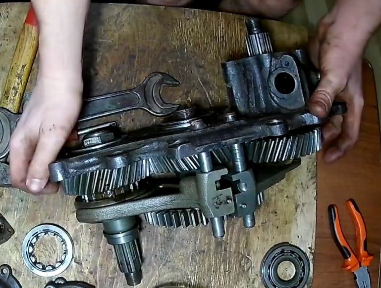 Разборка раздаточной коробки УАЗ