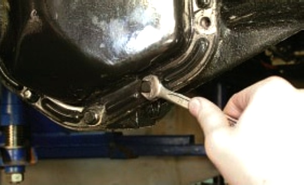 Снятие и установка главной передачи заднего моста УАЗ Патриот