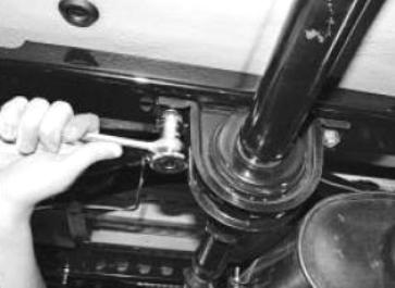 Снятие карданной передачи УАЗ Патриот