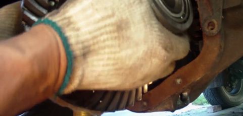 Снятие и установка главной передачи заднего моста УАЗ Патриот