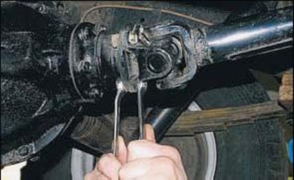 Снятие заднего моста УАЗ Патриот