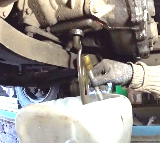 Замена масла в коробке передач УАЗ Патриот