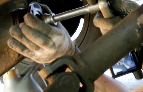 Замена сальника заднего моста