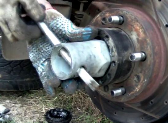 Снятие и установка ступицы переднего колеса УАЗ Патриот