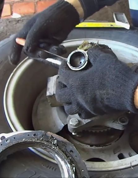 Снятие шкворневого узла и замена шкворней автомобиля УАЗ Патриот