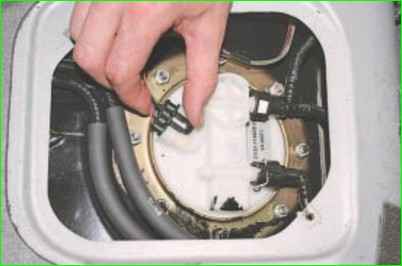 Как снизить давление топлива