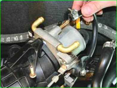 Как снять дроссельный узел