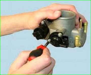 Как снять дроссельный узел