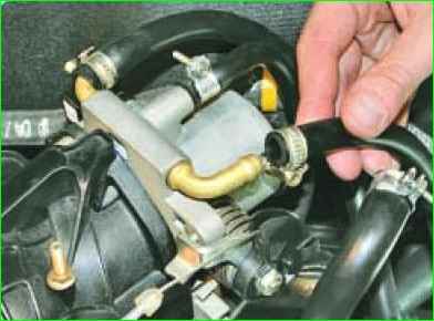 Как снять дроссельный узел