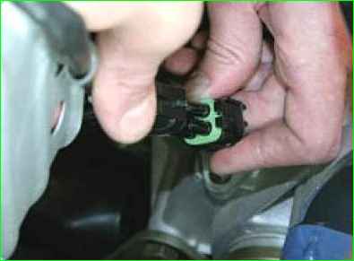 Замена каталитического коллектора двигателя ВАЗ-21126