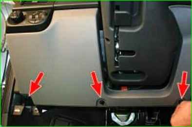 Предохранители и реле монтажного блока