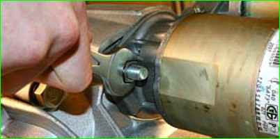 Замена стартера Лада Приора