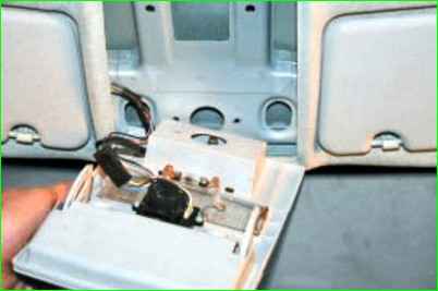 Replacing the interior temperature sensor Lada Priora