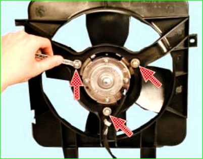 Снятие и установка электродвигателя вентилятора