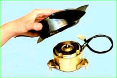 Снятие и установка электродвигателя вентилятора