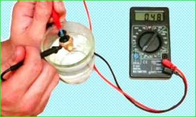 Замена датчика указателя температуры жидкости охлаждения