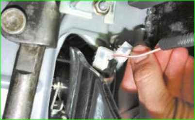 Замена выключателя стоп-сигнала