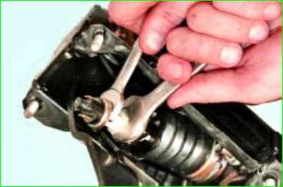 Замена выключателя стоп-сигнала