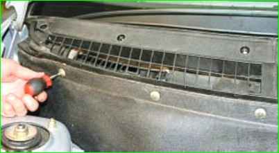 Как заменить фильтр вентиляции салона Лада Приора