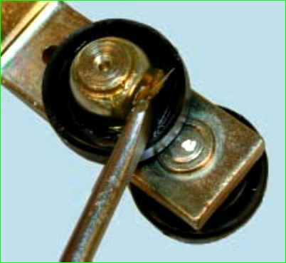 Снятие, разборка и установка очистителя ветрового стекла