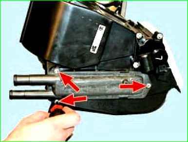 Замена радиатора отопителя