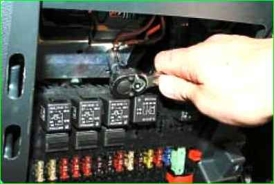 Снятие и установка панели приборов Лада Приора