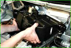 Снятие и установка отопителя