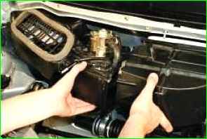 Снятие и установка отопителя