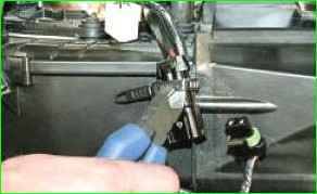 Снятие и установка отопителя